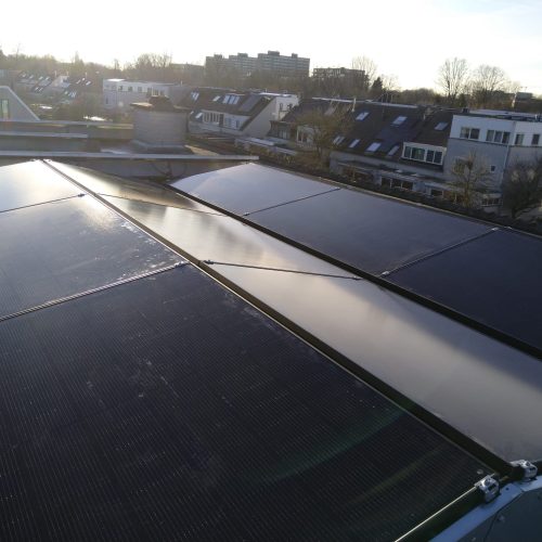 Zonnepanelen met daglichtcellen